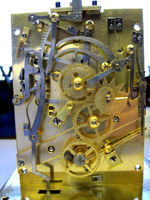 Grand-Sonnerie carriage clock, mechanism behind the dial